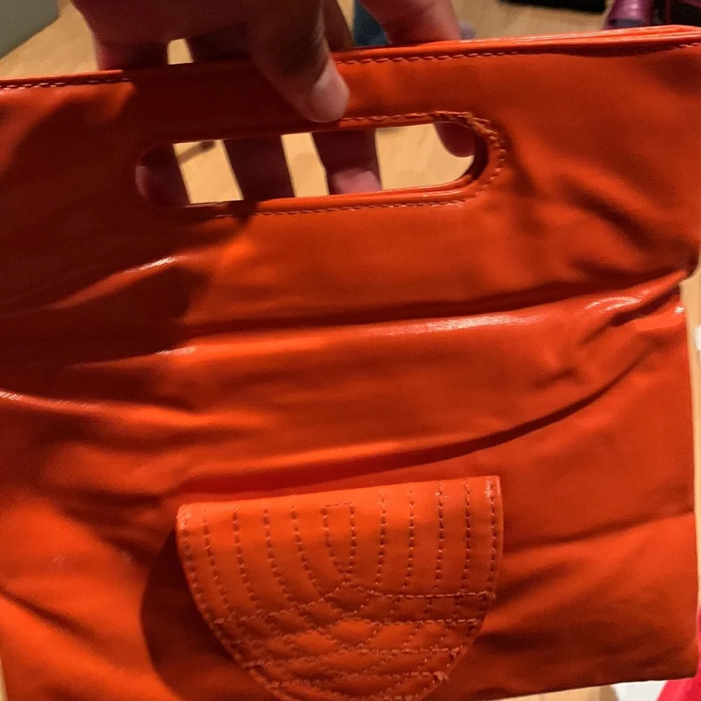 Purses - Picture 7 of 9